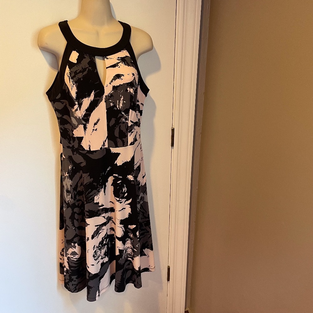 Maggy London abstract print halter dress